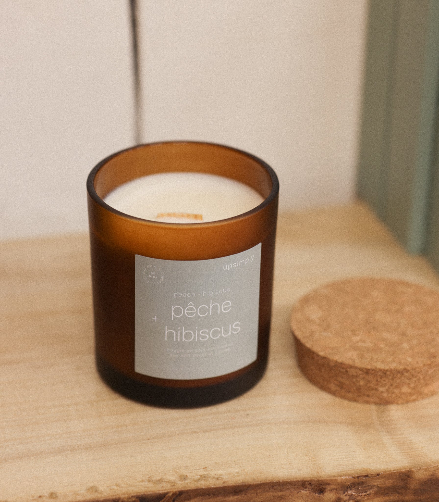 Bougie de Soja | Pêche et fleur d'hibiscus - UPSIMPLY