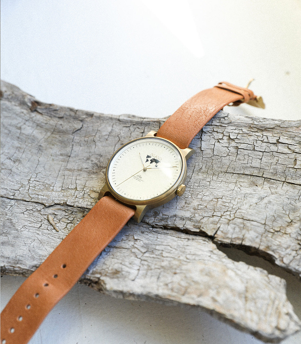 Montre « THE JUNE » - Or Antique / Crème