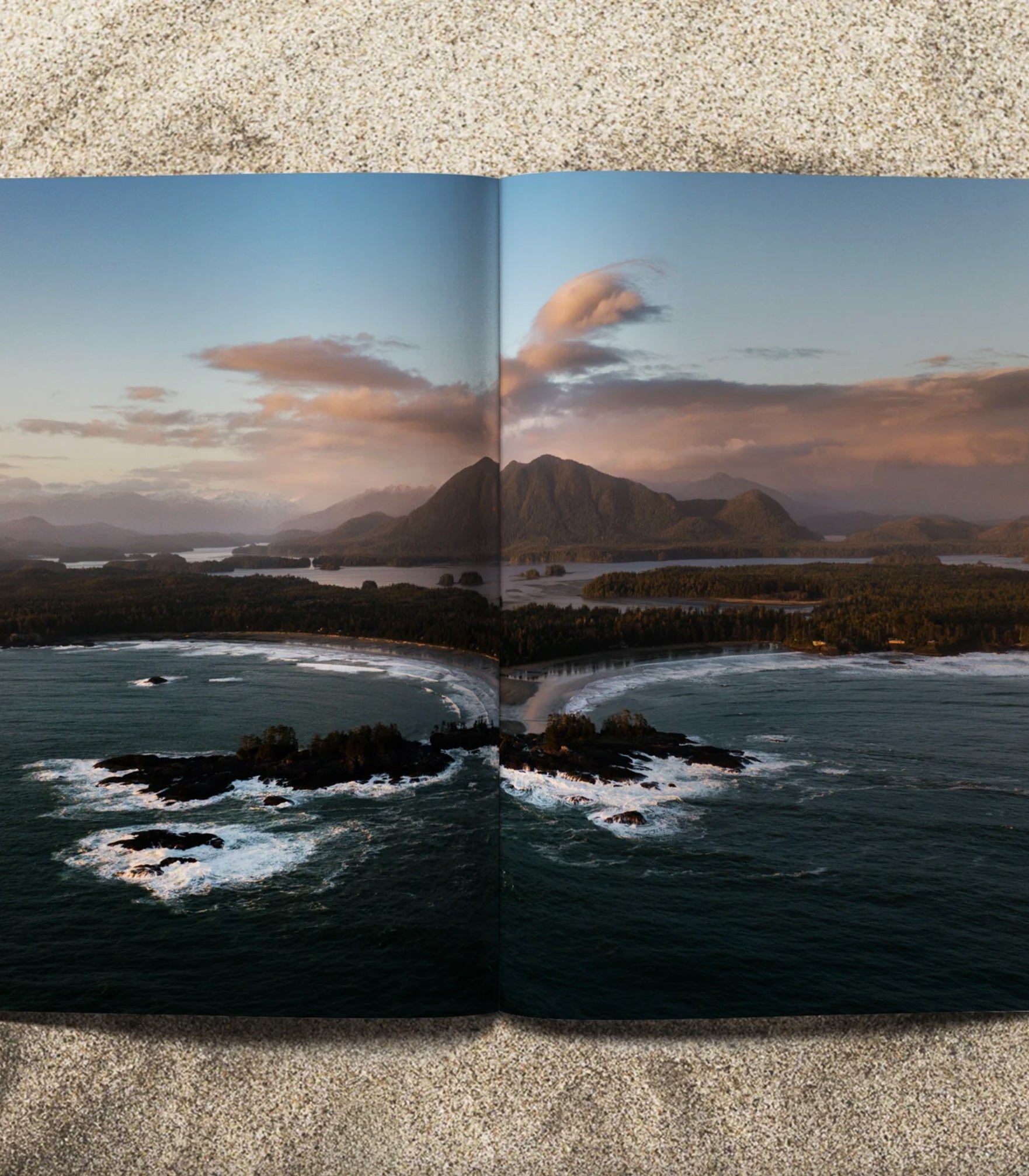 Livre | « SURF » - Erika Drolet