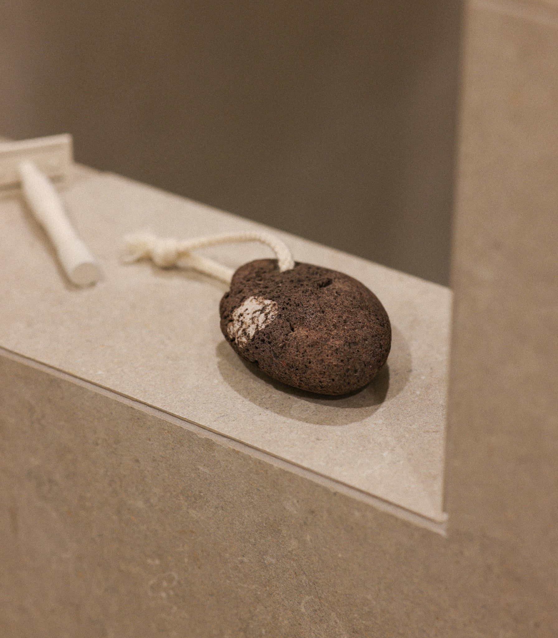 Pierre ponce | WELL KEPT