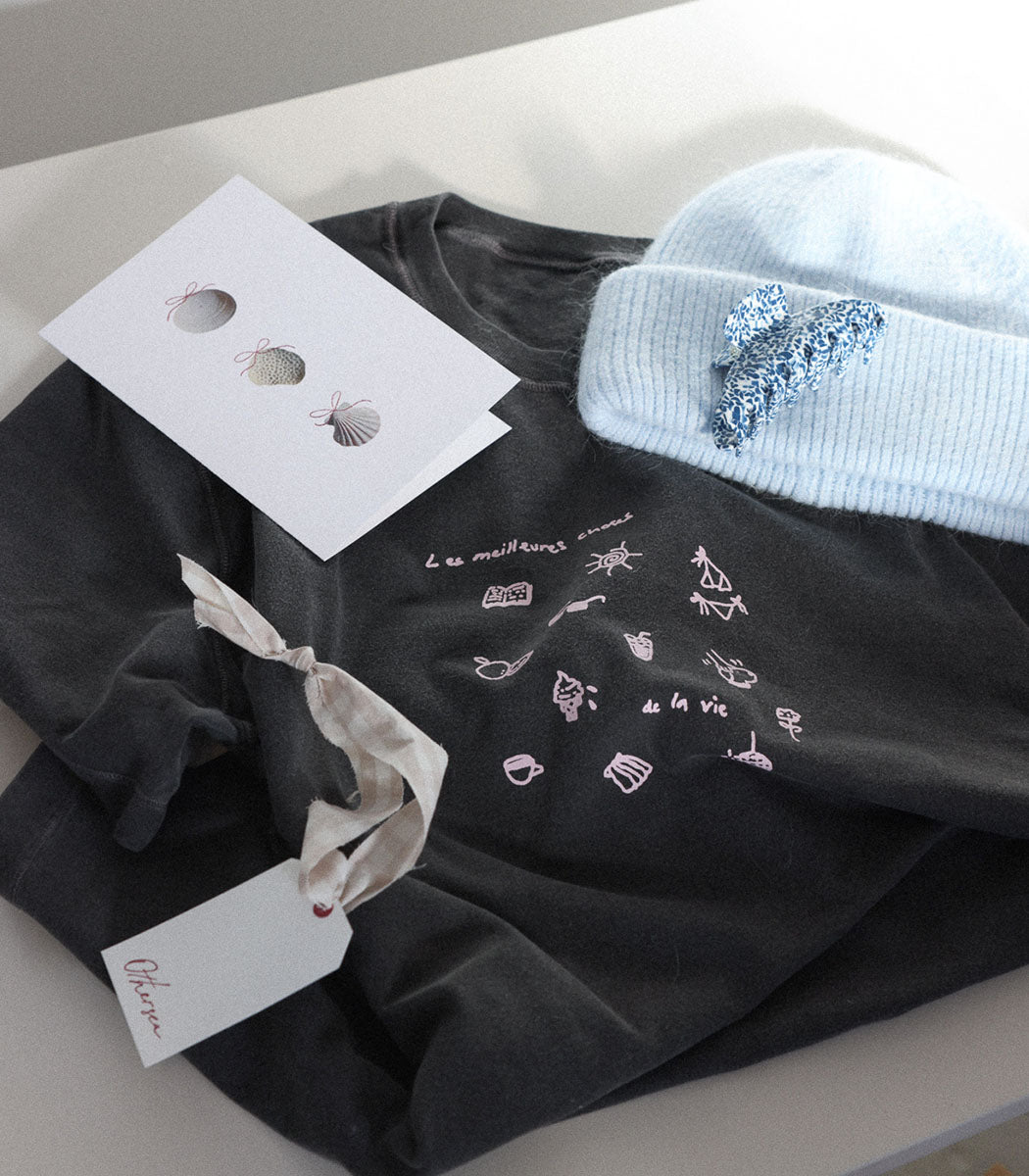Holiday Gift Set | T-shirt + Beanie + Hair Clip + Card