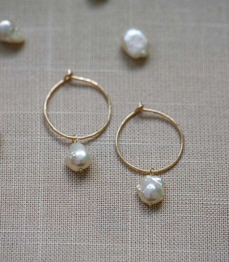 Petits anneaux avec perles